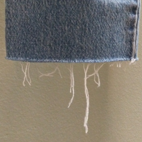 NWT Levi's Distressed Raw Edge 501 Jeans Pattern - Picture 6 of 6